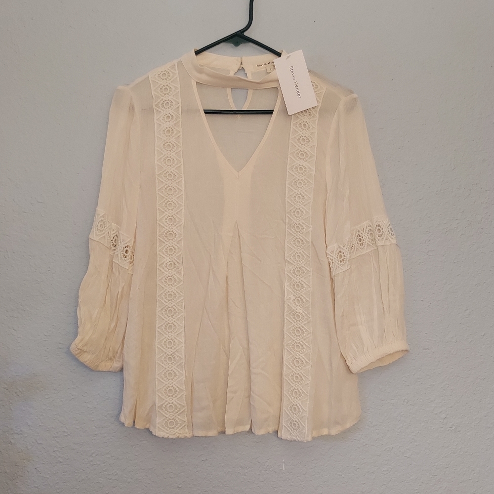 NWT White Shirt w Lace Stevie Hender Size Small 3/4 Sleeves Miranda Lace Top